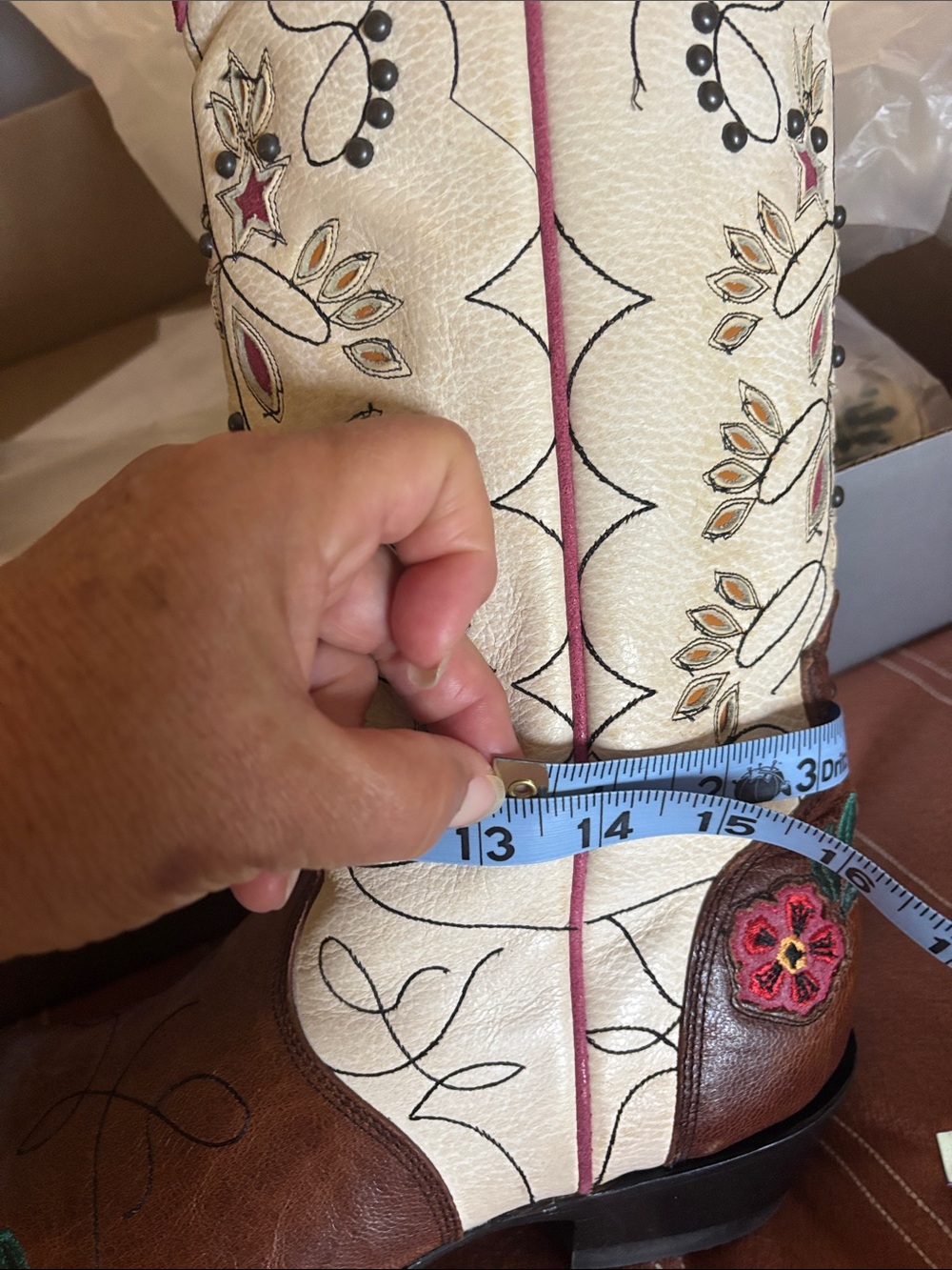 RARE 🌺Old Gringo Cream Leather Boots with Brown and beautiful Embroidery - Picture 12 of 15